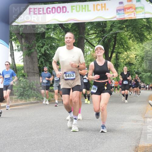 29.06.2025 - hella hamburg halbmarathon KatJ http://msf.ph/oto/8526810 29.06.2025 10:54:02 Zwischen KM18-KM19 1729, 3062, 3225, 4066, 5150, 6453 meine-sportfotos.de