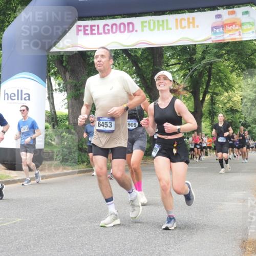 29.06.2025 - hella hamburg halbmarathon KatJ http://msf.ph/oto/8526821 29.06.2025 10:54:02 Zwischen KM18-KM19 1729, 3062, 3225, 4066, 5150, 6453 meine-sportfotos.de