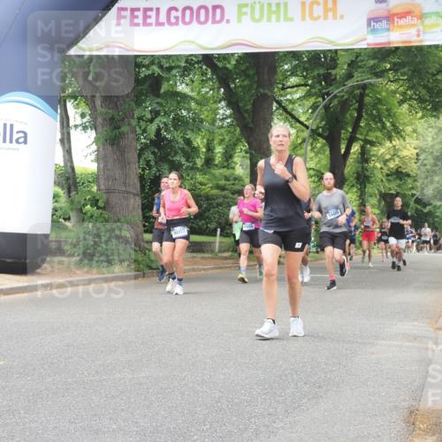 29.06.2025 - hella hamburg halbmarathon KatJ http://msf.ph/oto/8526918 29.06.2025 10:54:08 Zwischen KM18-KM19 1729, 2628, 3062, 3225, 5605 meine-sportfotos.de