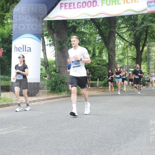 29.06.2025 - hella hamburg halbmarathon KatJ http://msf.ph/oto/8527187 29.06.2025 10:54:26 Zwischen KM18-KM19 3488, 6196 meine-sportfotos.de