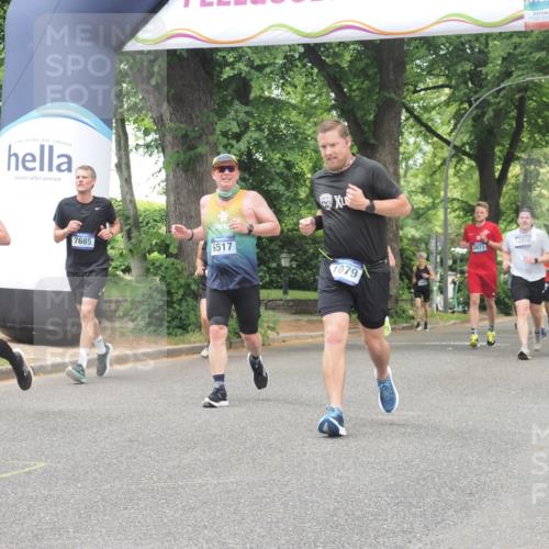 29.06.2025 - hella hamburg halbmarathon KatJ http://msf.ph/oto/8527375 29.06.2025 10:54:39 Zwischen KM18-KM19 1079, 1367, 4169, 5762, 6517 meine-sportfotos.de