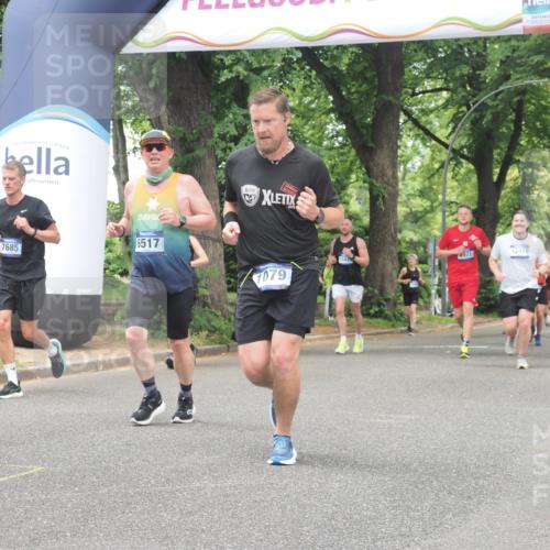 29.06.2025 - hella hamburg halbmarathon KatJ http://msf.ph/oto/8527390 29.06.2025 10:54:39 Zwischen KM18-KM19 1079, 1367, 4169, 5762, 6517 meine-sportfotos.de