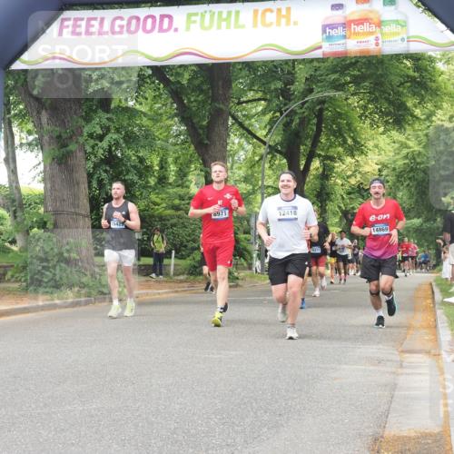 29.06.2025 - hella hamburg halbmarathon KatJ http://msf.ph/oto/8527398 29.06.2025 10:54:40 Zwischen KM18-KM19 1079, 1367, 4169, 5762, 6517, 7685 meine-sportfotos.de