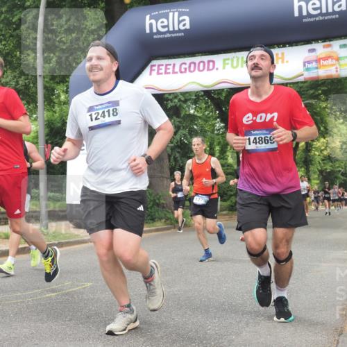 29.06.2025 - hella hamburg halbmarathon KatJ http://msf.ph/oto/8527459 29.06.2025 10:54:43 Zwischen KM18-KM19 1079, 4169, 4666, 5762, 6517, 7685 meine-sportfotos.de