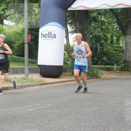 29.06.2025 - hella hamburg halbmarathon KatJ http://msf.ph/oto/8527494 29.06.2025 10:54:46 Zwischen KM18-KM19 4169, 4666, 5762, 7685 meine-sportfotos.de