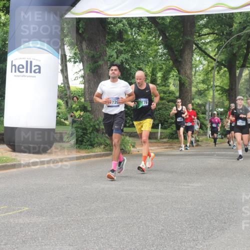 29.06.2025 - hella hamburg halbmarathon KatJ http://msf.ph/oto/8527521 29.06.2025 10:54:49 Zwischen KM18-KM19 4666, 8279 meine-sportfotos.de