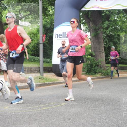 29.06.2025 - hella hamburg halbmarathon KatJ http://msf.ph/oto/8527645 29.06.2025 10:54:55 Zwischen KM18-KM19 2852, 4494, 6089, 6181, 8279 meine-sportfotos.de