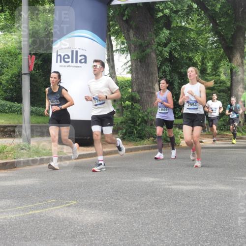 29.06.2025 - hella hamburg halbmarathon KatJ http://msf.ph/oto/8527734 29.06.2025 10:55:00 Zwischen KM18-KM19 2594, 2852, 4494, 6014, 6089, 6181, 7741 meine-sportfotos.de