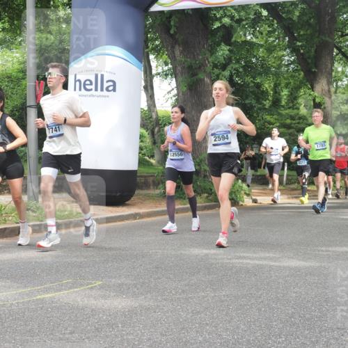 29.06.2025 - hella hamburg halbmarathon KatJ http://msf.ph/oto/8527750 29.06.2025 10:55:01 Zwischen KM18-KM19 2594, 2852, 4950, 5670, 6014, 6089, 6181, 7741 meine-sportfotos.de