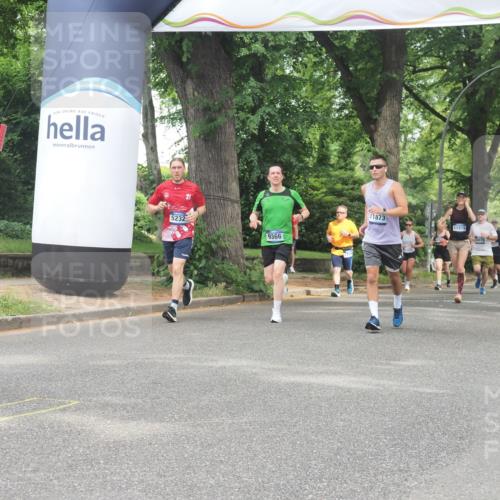 29.06.2025 - hella hamburg halbmarathon KatJ http://msf.ph/oto/8527895 29.06.2025 10:55:08 Zwischen KM18-KM19 1785, 4950, 5670, 7741, 7846, 8217 meine-sportfotos.de