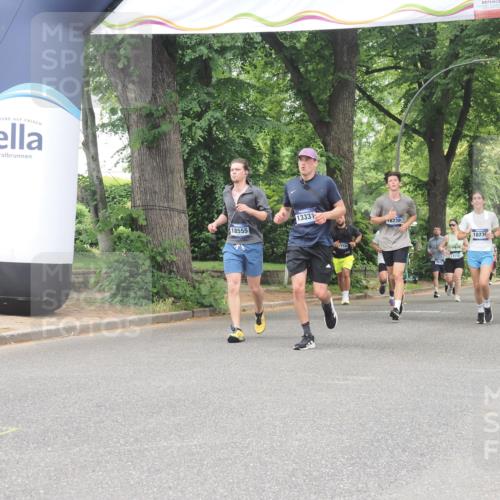 29.06.2025 - hella hamburg halbmarathon KatJ http://msf.ph/oto/8527980 29.06.2025 10:55:15 Zwischen KM18-KM19 5232, 7846 meine-sportfotos.de