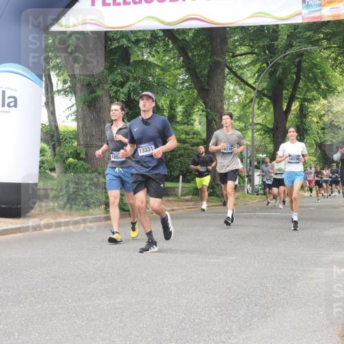 29.06.2025 - hella hamburg halbmarathon KatJ http://msf.ph/oto/8528010 29.06.2025 10:55:16 Zwischen KM18-KM19 5232 meine-sportfotos.de