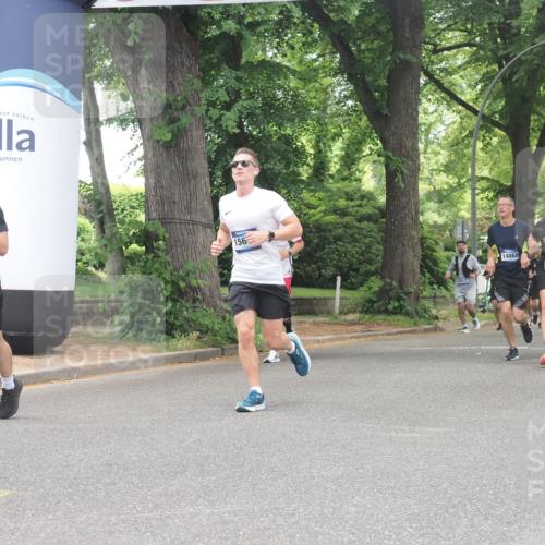 29.06.2025 - hella hamburg halbmarathon KatJ http://msf.ph/oto/8528231 29.06.2025 10:55:30 Zwischen KM18-KM19 4492, 6822, 8147 meine-sportfotos.de