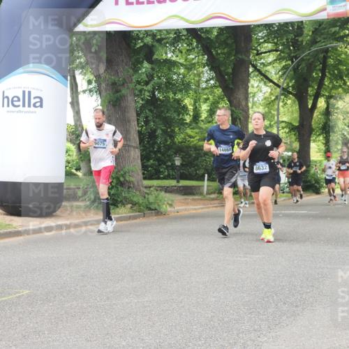 29.06.2025 - hella hamburg halbmarathon KatJ http://msf.ph/oto/8528273 29.06.2025 10:55:32 Zwischen KM18-KM19 4492, 8632 meine-sportfotos.de