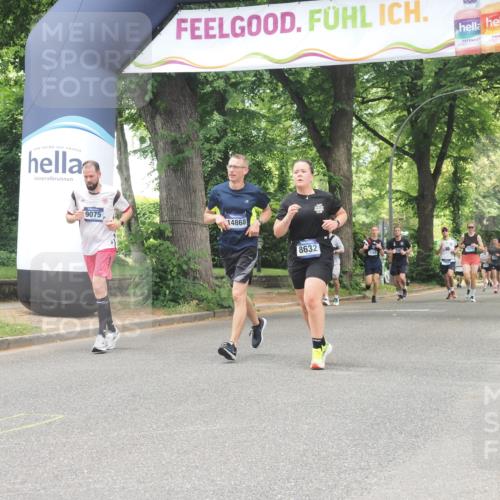29.06.2025 - hella hamburg halbmarathon KatJ http://msf.ph/oto/8528304 29.06.2025 10:55:33 Zwischen KM18-KM19 4492, 8632 meine-sportfotos.de