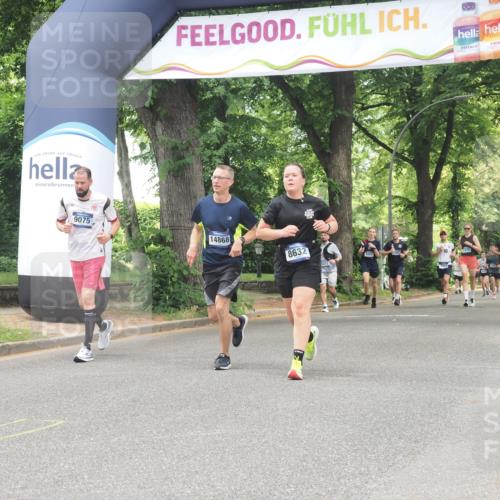 29.06.2025 - hella hamburg halbmarathon KatJ http://msf.ph/oto/8528307 29.06.2025 10:55:33 Zwischen KM18-KM19 4492, 8632 meine-sportfotos.de