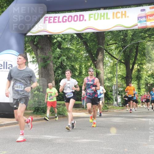 29.06.2025 - hella hamburg halbmarathon KatJ http://msf.ph/oto/8528493 29.06.2025 10:55:43 Zwischen KM18-KM19 1071, 1610, 2281, 3154, 4453, 6026, 6217, 8263 meine-sportfotos.de