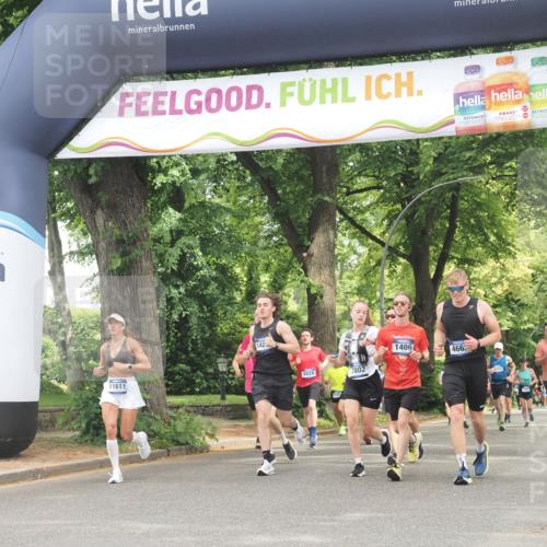 29.06.2025 - hella hamburg halbmarathon KatJ http://msf.ph/oto/8528603 29.06.2025 10:55:54 Zwischen KM18-KM19 1406, 4663, 5166, 7802, 8256 meine-sportfotos.de