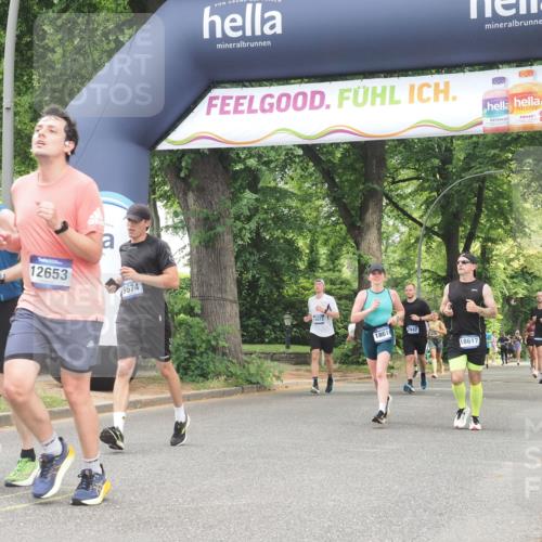 29.06.2025 - hella hamburg halbmarathon KatJ http://msf.ph/oto/8528726 29.06.2025 10:56:01 Zwischen KM18-KM19 1406, 3025, 3262, 4663, 5176, 6028, 6083, 7802 meine-sportfotos.de