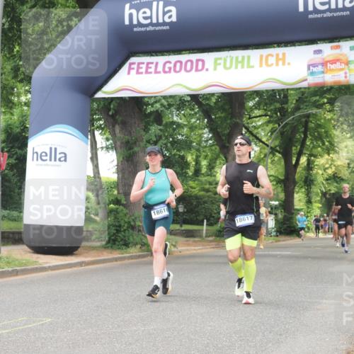 29.06.2025 - hella hamburg halbmarathon KatJ http://msf.ph/oto/8528761 29.06.2025 10:56:02 Zwischen KM18-KM19 1406, 2942, 3025, 3262, 5176, 6028, 6083 meine-sportfotos.de