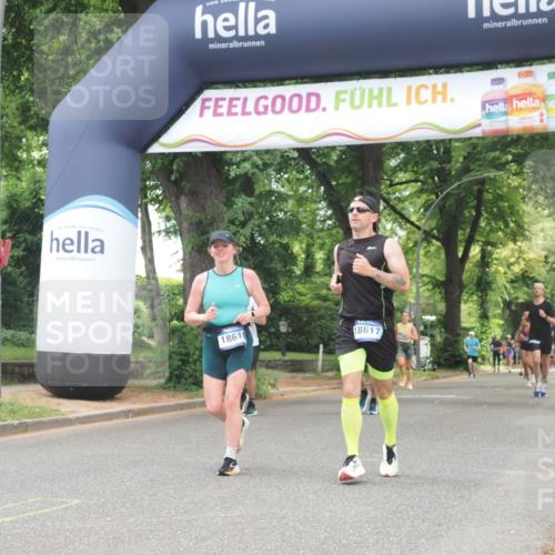 29.06.2025 - hella hamburg halbmarathon KatJ http://msf.ph/oto/8528766 29.06.2025 10:56:02 Zwischen KM18-KM19 1406, 2942, 3025, 3262, 5176, 6028, 6083 meine-sportfotos.de