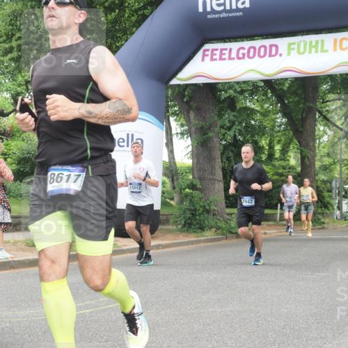 29.06.2025 - hella hamburg halbmarathon KatJ http://msf.ph/oto/8528789 29.06.2025 10:56:04 Zwischen KM18-KM19 2942, 3025, 3262, 5176, 6028 meine-sportfotos.de