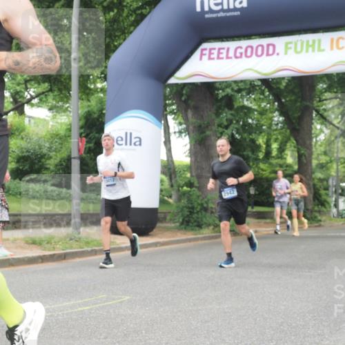 29.06.2025 - hella hamburg halbmarathon KatJ http://msf.ph/oto/8528796 29.06.2025 10:56:04 Zwischen KM18-KM19 2942, 3025, 3262, 5176, 6028 meine-sportfotos.de