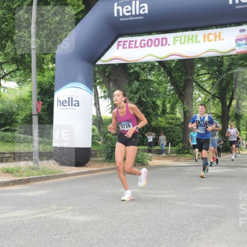 29.06.2025 - hella hamburg halbmarathon KatJ http://msf.ph/oto/8528902 29.06.2025 10:56:10 Zwischen KM18-KM19 2942, 4649 meine-sportfotos.de