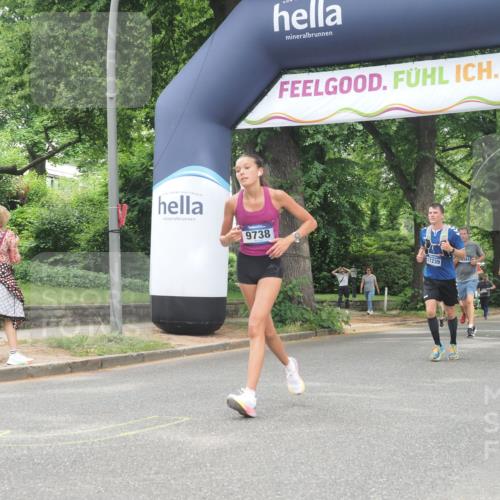 29.06.2025 - hella hamburg halbmarathon KatJ http://msf.ph/oto/8528913 29.06.2025 10:56:10 Zwischen KM18-KM19 2942, 4649 meine-sportfotos.de