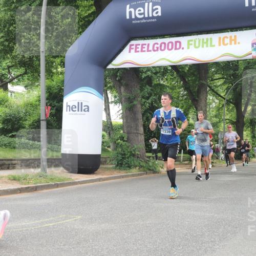 29.06.2025 - hella hamburg halbmarathon KatJ http://msf.ph/oto/8528937 29.06.2025 10:56:11 Zwischen KM18-KM19 4649 meine-sportfotos.de
