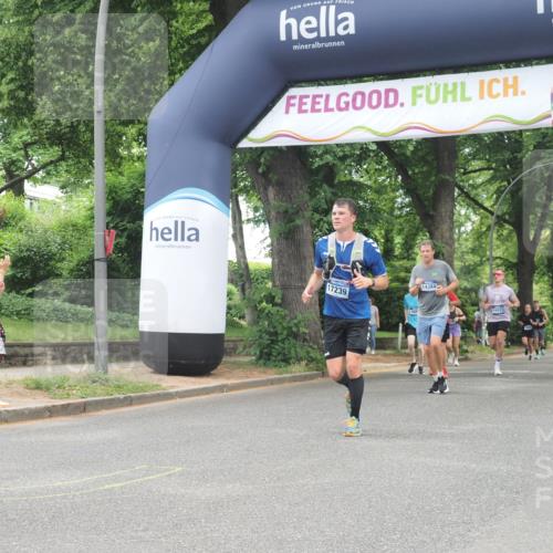 29.06.2025 - hella hamburg halbmarathon KatJ http://msf.ph/oto/8528947 29.06.2025 10:56:12 Zwischen KM18-KM19 4649 meine-sportfotos.de