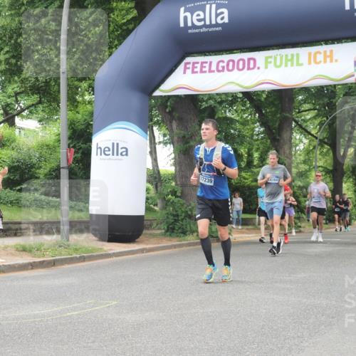 29.06.2025 - hella hamburg halbmarathon KatJ http://msf.ph/oto/8528949 29.06.2025 10:56:12 Zwischen KM18-KM19 4649 meine-sportfotos.de