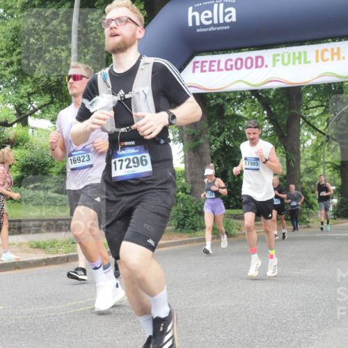 29.06.2025 - hella hamburg halbmarathon KatJ http://msf.ph/oto/8529024 29.06.2025 10:56:16 Zwischen KM18-KM19 4864, 4962, 6295, 8727 meine-sportfotos.de