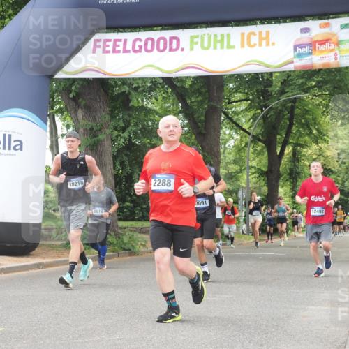 29.06.2025 - hella hamburg halbmarathon KatJ http://msf.ph/oto/8529132 29.06.2025 10:56:21 Zwischen KM18-KM19 2288, 3091, 4864, 4962, 6295, 8727 meine-sportfotos.de