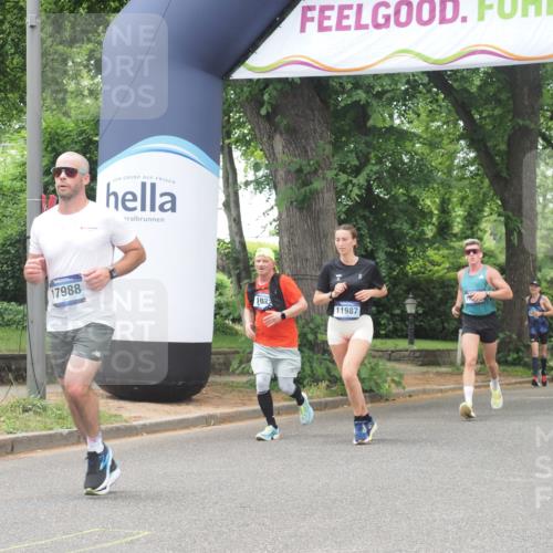 29.06.2025 - hella hamburg halbmarathon KatJ http://msf.ph/oto/8529185 29.06.2025 10:56:25 Zwischen KM18-KM19 2288, 3091, 4204, 8614 meine-sportfotos.de