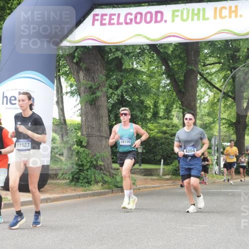 29.06.2025 - hella hamburg halbmarathon KatJ http://msf.ph/oto/8529219 29.06.2025 10:56:26 Zwischen KM18-KM19 1032, 2288, 3091, 4204, 8614 meine-sportfotos.de