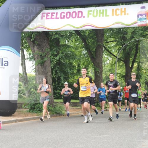 29.06.2025 - hella hamburg halbmarathon KatJ http://msf.ph/oto/8529307 29.06.2025 10:56:33 Zwischen KM18-KM19 1032, 1850, 4204, 5191, 5242 meine-sportfotos.de