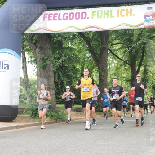 29.06.2025 - hella hamburg halbmarathon KatJ http://msf.ph/oto/8529311 29.06.2025 10:56:34 Zwischen KM18-KM19 1032, 1850, 5191, 5242 meine-sportfotos.de