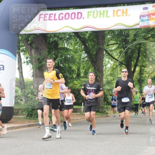 29.06.2025 - hella hamburg halbmarathon KatJ http://msf.ph/oto/8529348 29.06.2025 10:56:35 Zwischen KM18-KM19 1850, 5191, 5242, 6664 meine-sportfotos.de