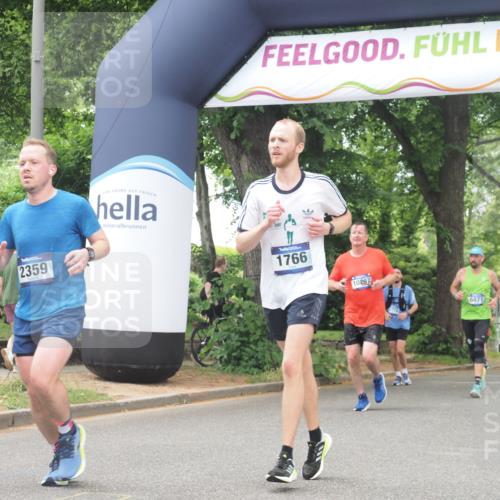 29.06.2025 - hella hamburg halbmarathon KatJ http://msf.ph/oto/8529435 29.06.2025 10:56:39 Zwischen KM18-KM19 1745, 1766, 1830, 1850, 2359, 5191, 6664, 6871 meine-sportfotos.de