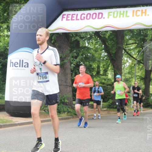 29.06.2025 - hella hamburg halbmarathon KatJ http://msf.ph/oto/8529445 29.06.2025 10:56:39 Zwischen KM18-KM19 1745, 1766, 1830, 1850, 2359, 5191, 6664, 6871 meine-sportfotos.de