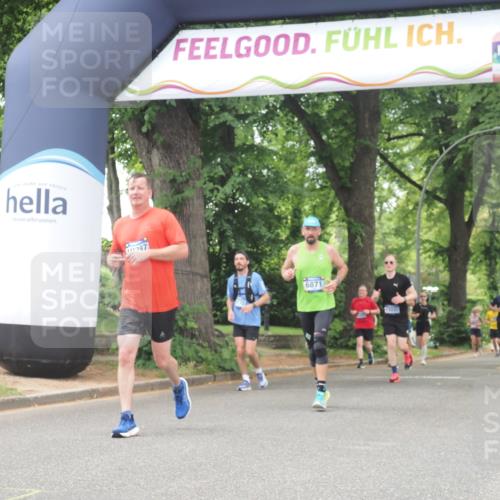 29.06.2025 - hella hamburg halbmarathon KatJ http://msf.ph/oto/8529457 29.06.2025 10:56:40 Zwischen KM18-KM19 1745, 1766, 1830, 1850, 2359, 5191, 6664, 6871 meine-sportfotos.de