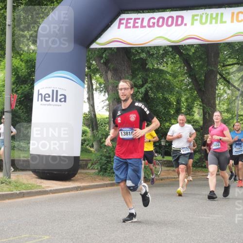 29.06.2025 - hella hamburg halbmarathon KatJ http://msf.ph/oto/8529566 29.06.2025 10:56:49 Zwischen KM18-KM19 1347, 4904 meine-sportfotos.de