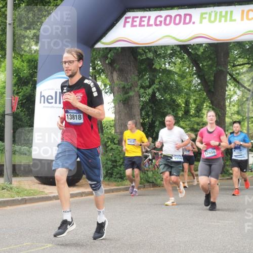 29.06.2025 - hella hamburg halbmarathon KatJ http://msf.ph/oto/8529578 29.06.2025 10:56:49 Zwischen KM18-KM19 1347, 4904 meine-sportfotos.de