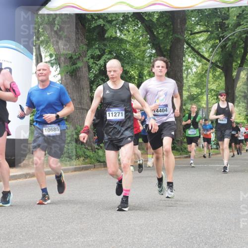 29.06.2025 - hella hamburg halbmarathon KatJ http://msf.ph/oto/8529777 29.06.2025 10:57:09 Zwischen KM18-KM19 2055, 2277, 3834, 3844, 5845, 8755 meine-sportfotos.de