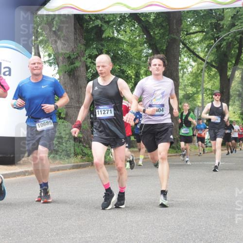 29.06.2025 - hella hamburg halbmarathon KatJ http://msf.ph/oto/8529781 29.06.2025 10:57:09 Zwischen KM18-KM19 2055, 2277, 3834, 3844, 5845, 8755 meine-sportfotos.de