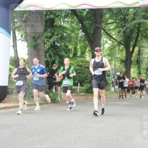 29.06.2025 - hella hamburg halbmarathon KatJ http://msf.ph/oto/8529820 29.06.2025 10:57:11 Zwischen KM18-KM19 2055, 2277, 3834, 5845, 8755 meine-sportfotos.de
