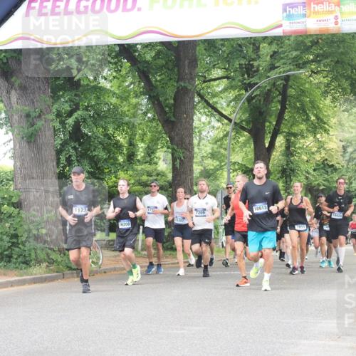29.06.2025 - hella hamburg halbmarathon KatJ http://msf.ph/oto/8529859 29.06.2025 10:57:17 Zwischen KM18-KM19 1527, 3729, 5845 meine-sportfotos.de