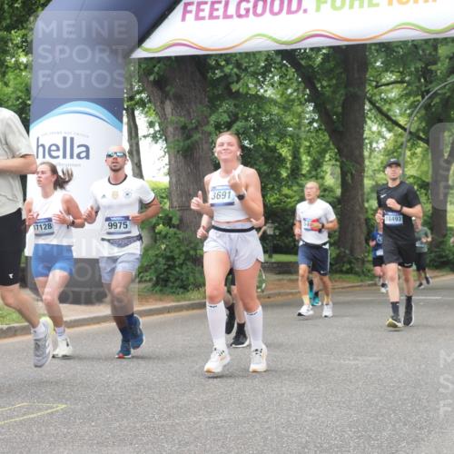 29.06.2025 - hella hamburg halbmarathon KatJ http://msf.ph/oto/8529929 29.06.2025 10:57:23 Zwischen KM18-KM19 1173, 1859, 2990, 3691, 3729, 5423, 7209, 7840 meine-sportfotos.de