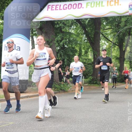 29.06.2025 - hella hamburg halbmarathon KatJ http://msf.ph/oto/8529939 29.06.2025 10:57:23 Zwischen KM18-KM19 1173, 1859, 2990, 3691, 3729, 5423, 7209, 7840 meine-sportfotos.de